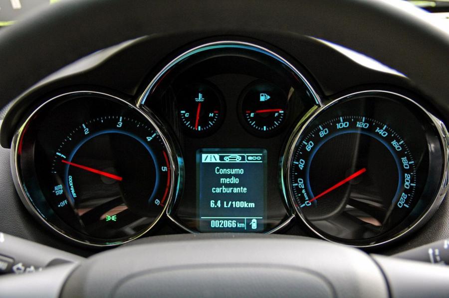  Chevrolet Cruze Station Wagon 2012 года  (фото 138 из 157)
